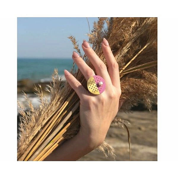 Μεγάλο statement δαχτυλίδι με μαργαριτάρι και χρώμα - 12184,Βρείτε μοναδικά χειροποίητα κοσμήματα και το μεγάλο statement δαχτυλίδι με μαργαριτάρι και χρώμα - 12184 στο candiashop.gr - Unique Handmade Jewelry for Women