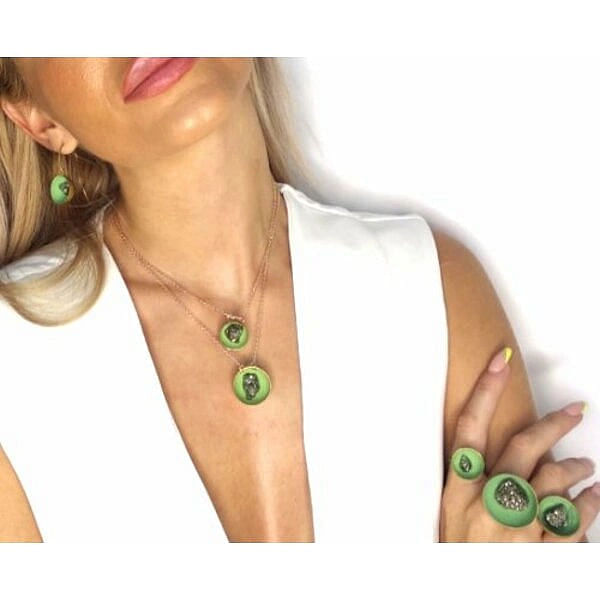 Κρεμαστά σκουλαρίκια μεγάλα με πυρίτη πράσινα -10969,Βρείτε μοναδικά χειροποίητα κοσμήματα και τα κρεμαστά σκουλαρίκια μεγάλα με πυρίτη πράσινα -10969 στο candiashop.gr - Unique Handmade Jewelry for Women